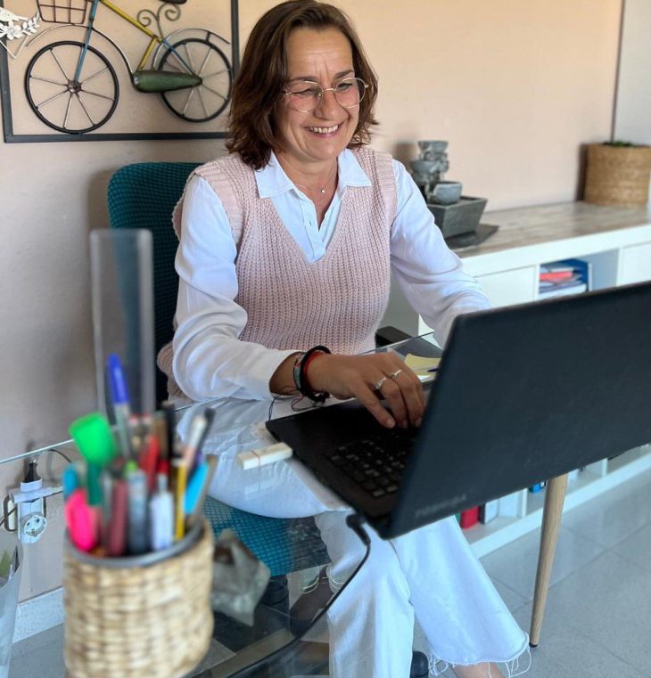 Perfil de Anna Ocaña, experta en nutrición y salud hormonal